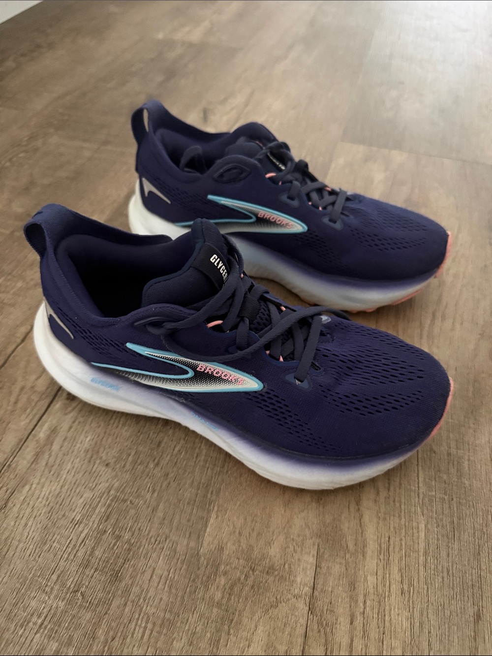 Women’s Brooks Glycerin 22